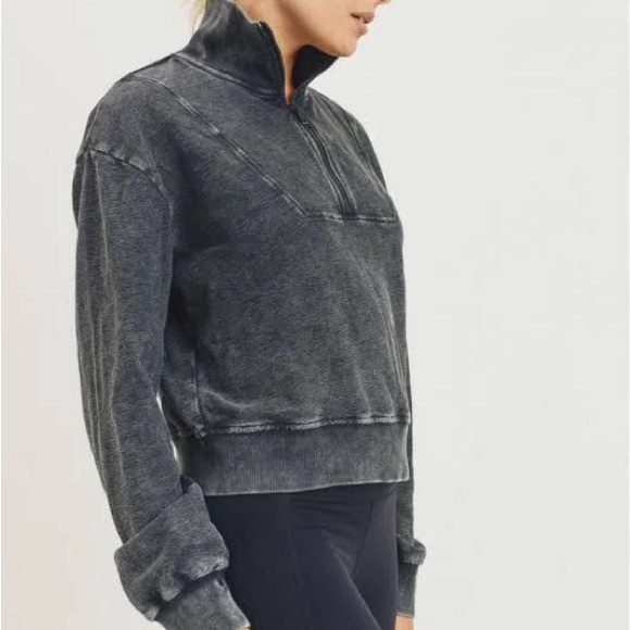 Half zip pullover - Picture 3 of 5